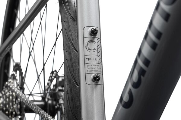 Cannondale Quick 3 Color: Grey