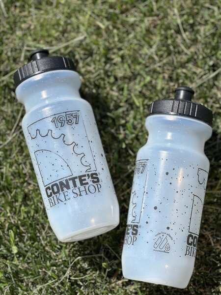 Conte's Bike Shop Sketch Bottle 20oz Color: Clear/Black